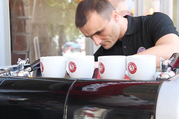 Чашка кави з Майдану занесена в Книгу рекордів України. ФОТО