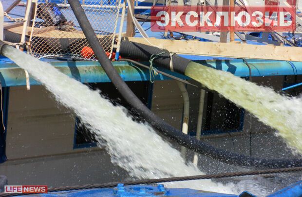 Водолазы: во всех помещениях "Булгарии" до сих пор пахнет смертью. Фото изнутри