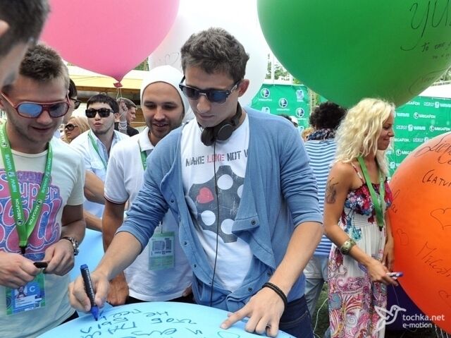 Собко и Серга получили соседние номера