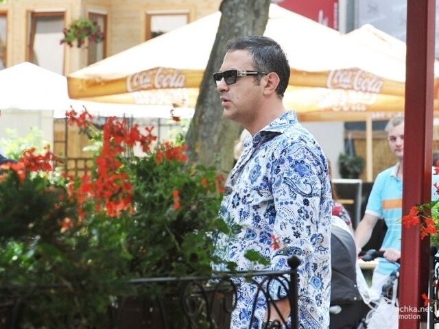 Собко и Серга получили соседние номера