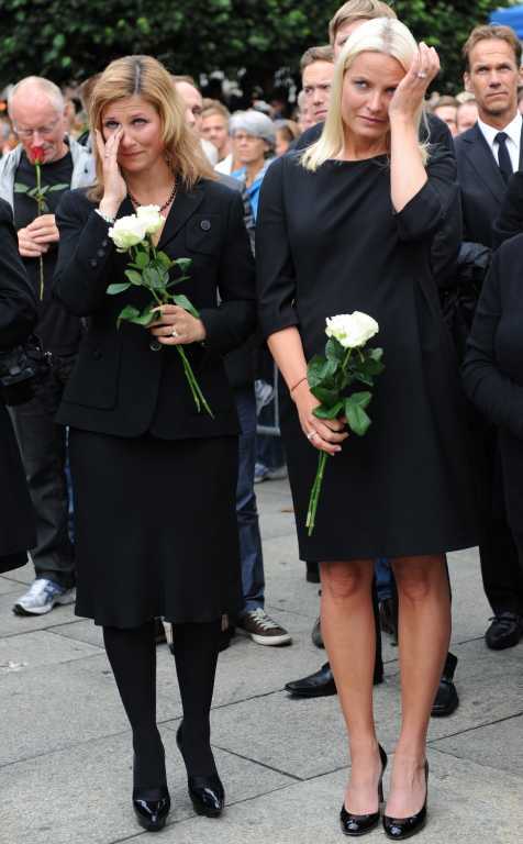 В Осло прошел "Марш роз" в память о жертвах Брейвика. Фото