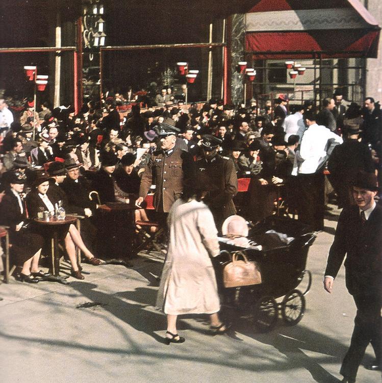 Оккупированный Париж. Взгляд с другой стороны