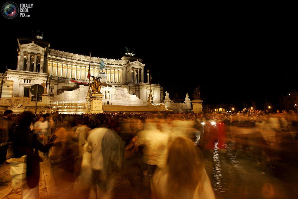 Манящая тиша ночі