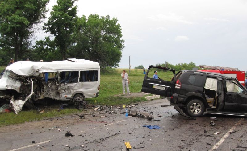 Жуткое ДТП на Харьковщине: 6 человек погибли