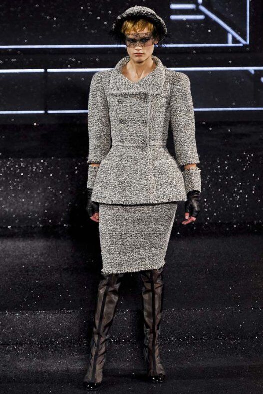 Дом Chanel представил в Париже новую коллекцию. Фото