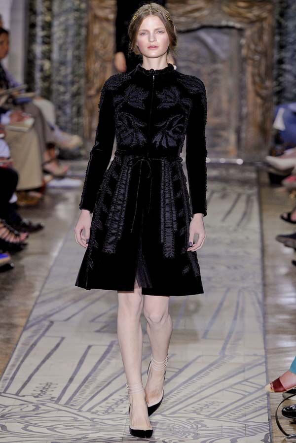 Неделя "от кутюр" в Париже: роскошные коллекции королей моды. Фото