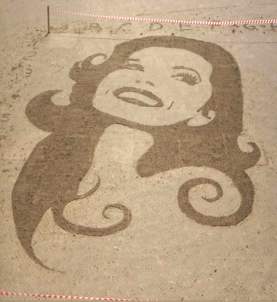 Удивительные работы на песке