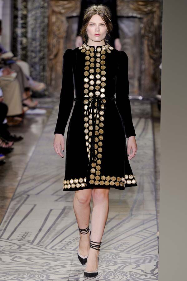 Неделя "от кутюр" в Париже: роскошные коллекции королей моды. Фото