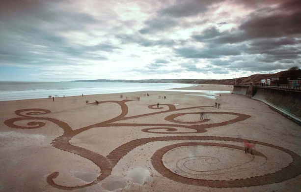 Удивительные работы на песке