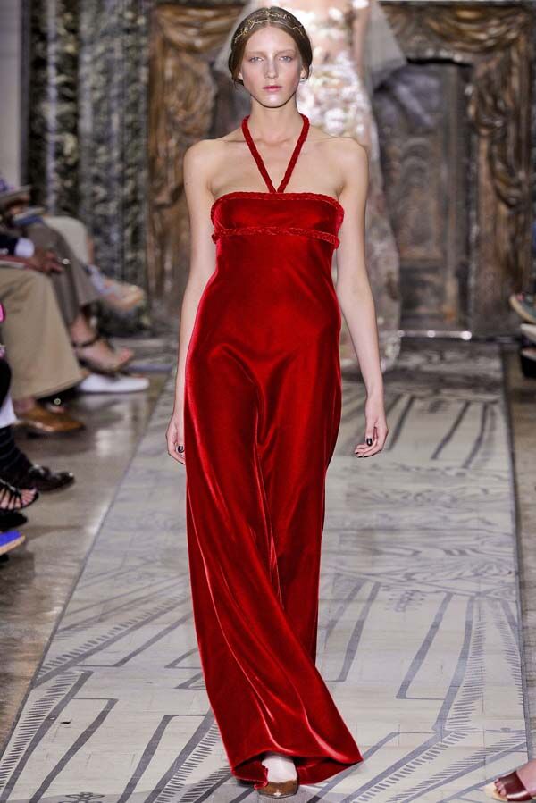 Неделя "от кутюр" в Париже: роскошные коллекции королей моды. Фото