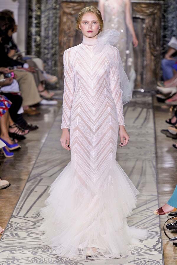 Неделя "от кутюр" в Париже: роскошные коллекции королей моды. Фото