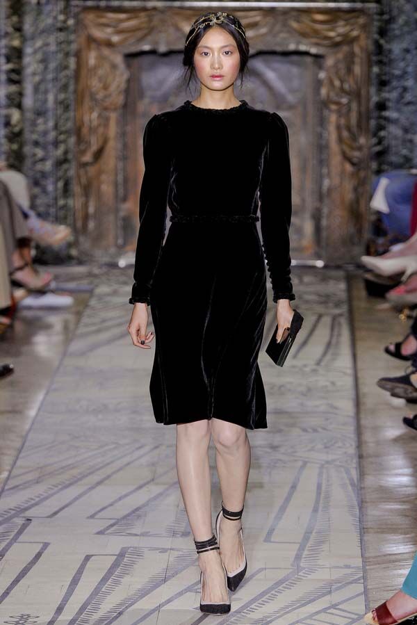 Неделя "от кутюр" в Париже: роскошные коллекции королей моды. Фото