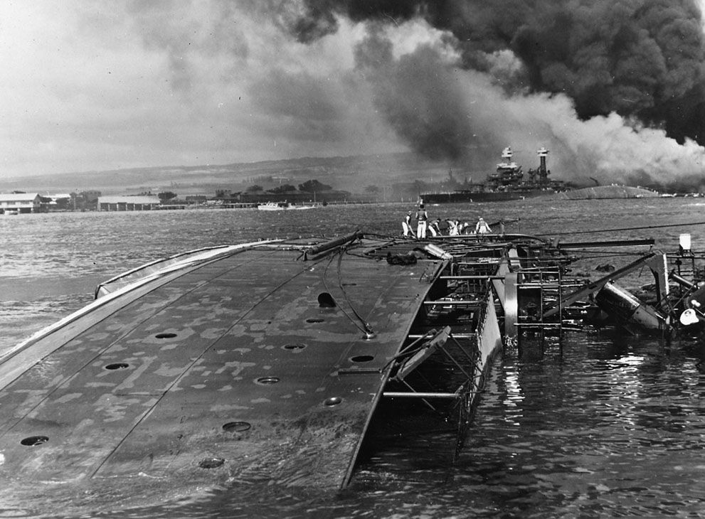 Друга світова війна: Атака на Перл-Харбор