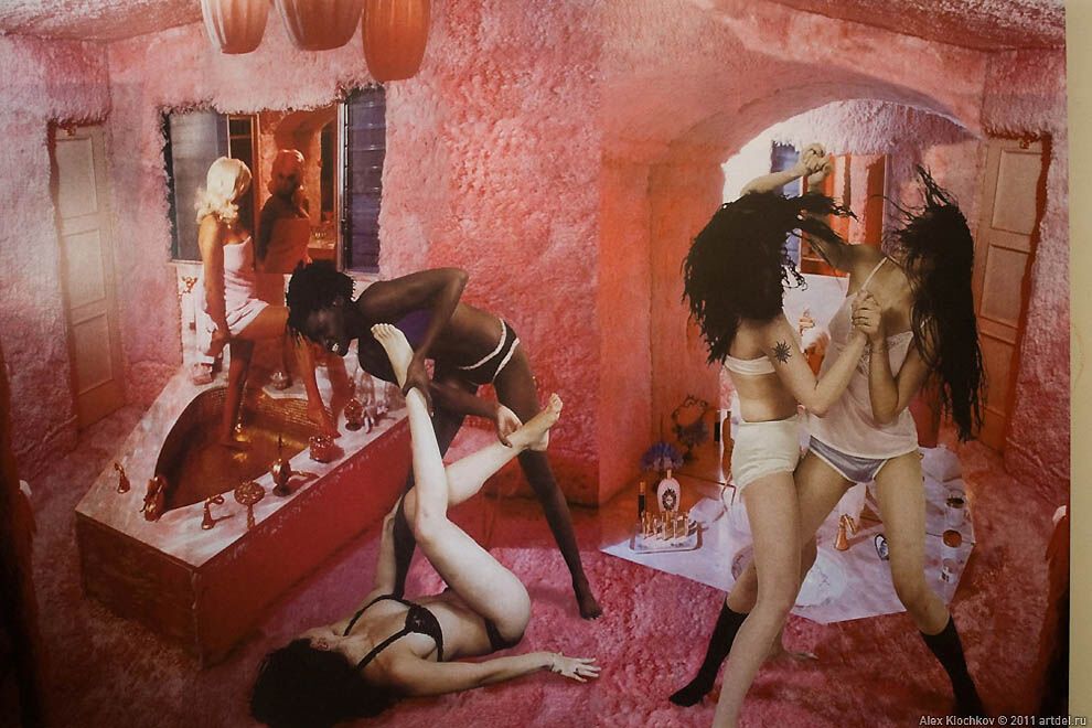 Фотографії з незвичайною виставки в Чехії