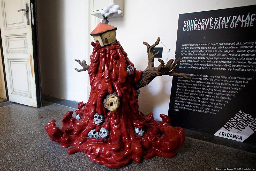 Фотографії з незвичайною виставки в Чехії