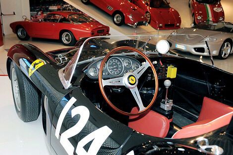 Продан прототип автомобиля Ferrari 250 Testa Rossa 1957 