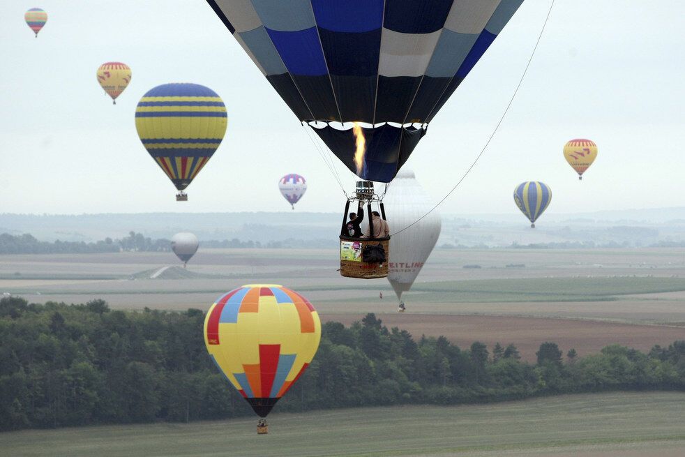 Фестивалі повітряних куль у Франції та США