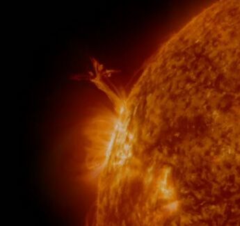 Ученые разглядели ангела на Солнце. Фото. Видео