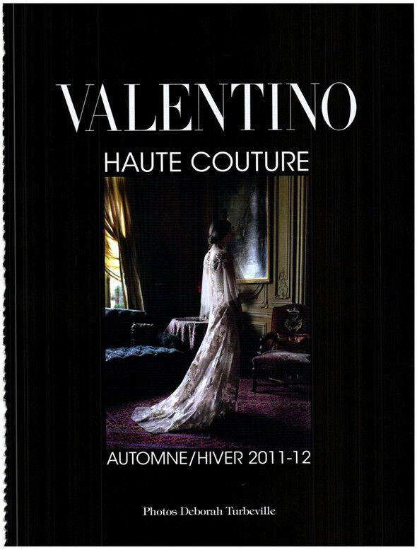 Vogue продемонстрировал работы Valentino 