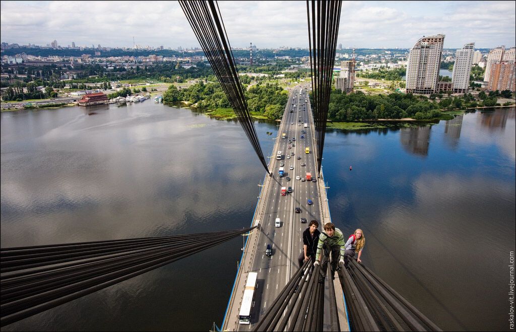 Висотний Київ