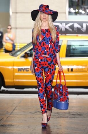 DKNY весна-лето 2012: модное лето в мегаполисе. Фото