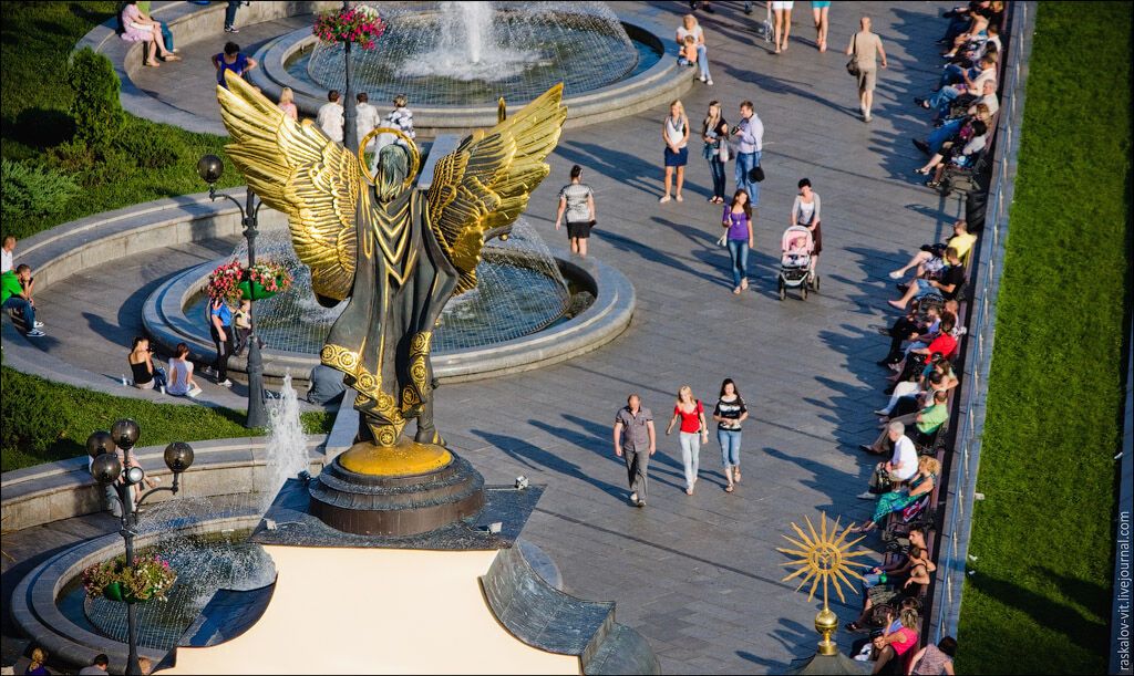 Висотний Київ