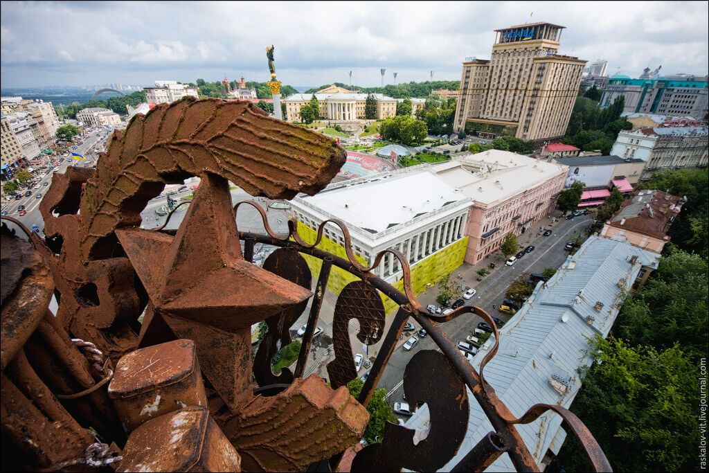 Висотний Київ