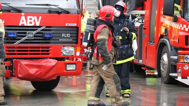ЧП в Норвегии: с загоревшегося лайнера эвакуировали сотни людей. Фото, видео