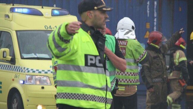 ЧП в Норвегии: с загоревшегося лайнера эвакуировали сотни людей. Фото, видео