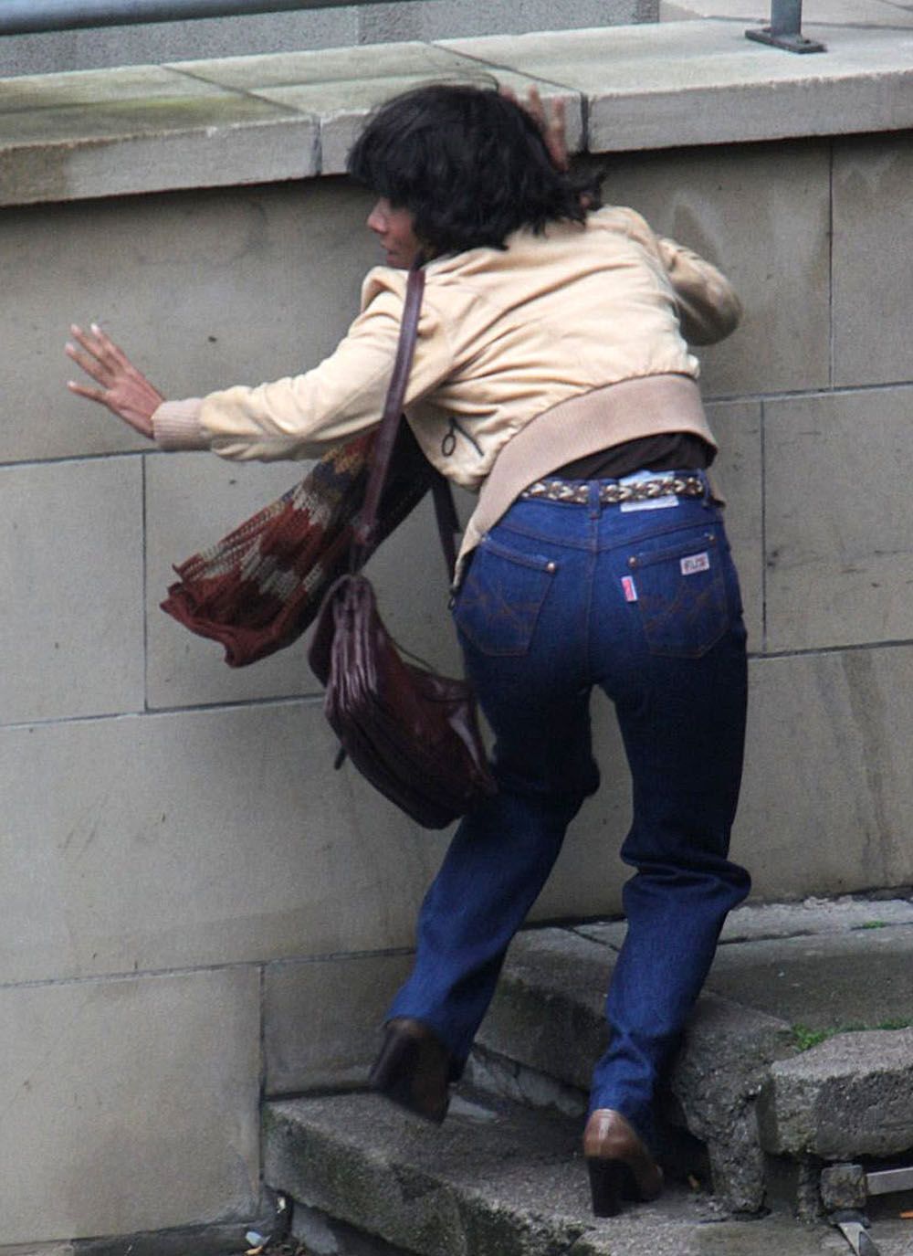 Холли Берри отрастила волосы?