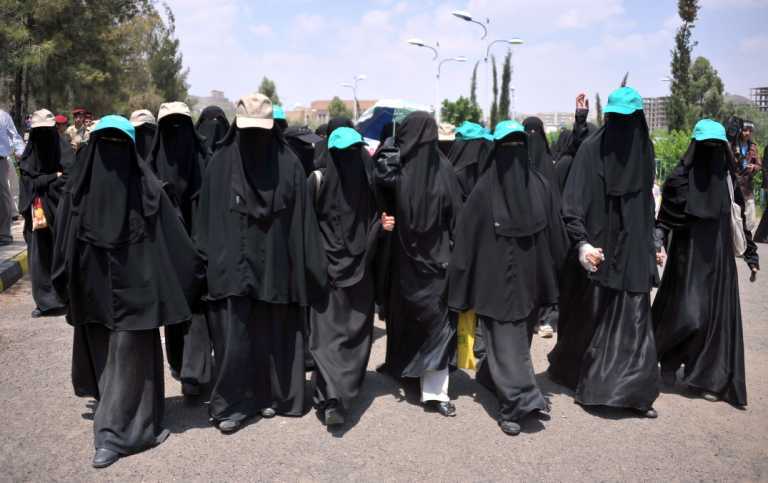 Полиция расстреляла демонстрантов в Йемене: убиты 26 человек. Фото