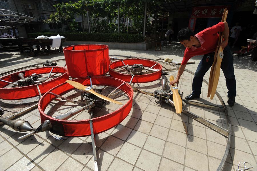 Китайський селянин побудував літаючу тарілку