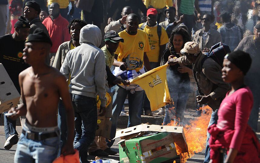 Протесты в Южной Африке