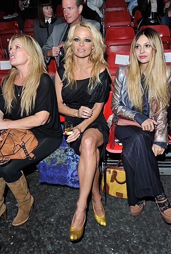 Неделя моды в Лондоне: Vivienne Westwood. Фото