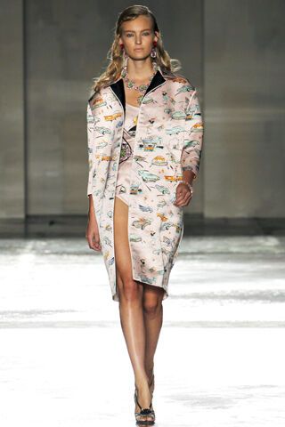 Неделя моды в Милане: весна 2012 от Prada. Фото