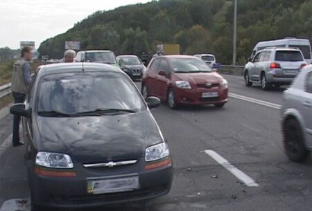 Вратарь киевского "Динамо" попал в масштабное ДТП. Фото