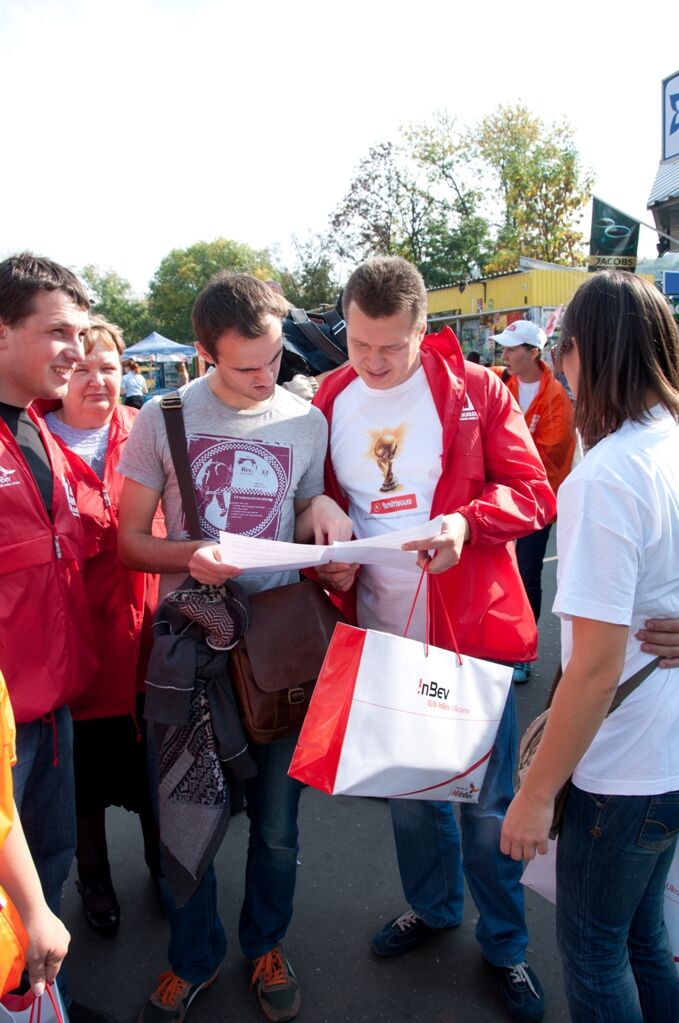 Співробітники компанії «САН ІнБев Україна»  влаштували «пивне патрулювання»