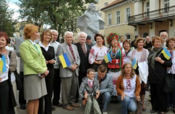 В Вильнюсе открыли памятник Тарасу Шевченко