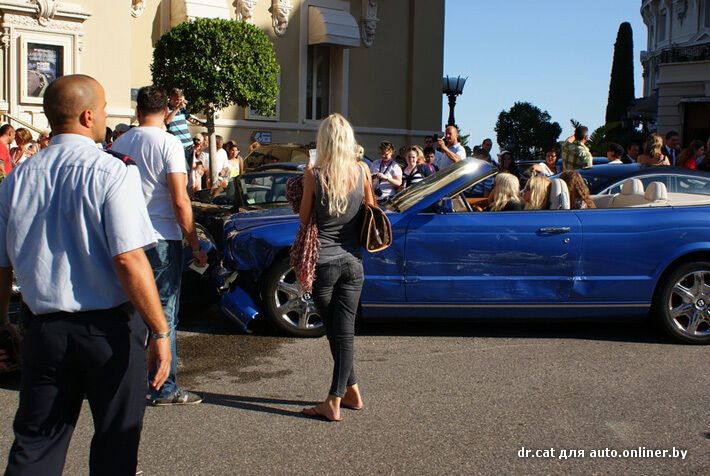 Блондинка, разбившая Aston Martin, Mercedes, Ferrari и Porsche, оказалась дочерью украинской "шишки"