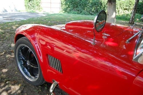 В Украине, по дорогам райцентра, носится Shelby Cobra ручной работы