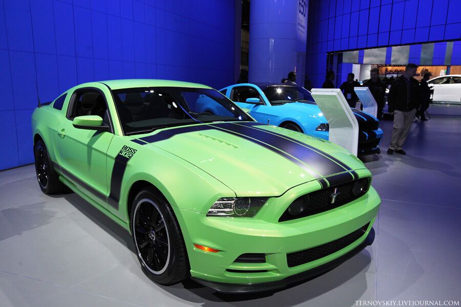 Ford разрезал свои автомобили напополам. Фото 