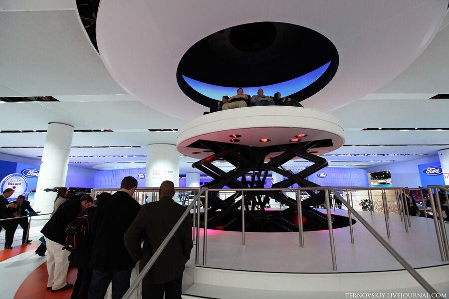 Ford разрезал свои автомобили напополам. Фото 