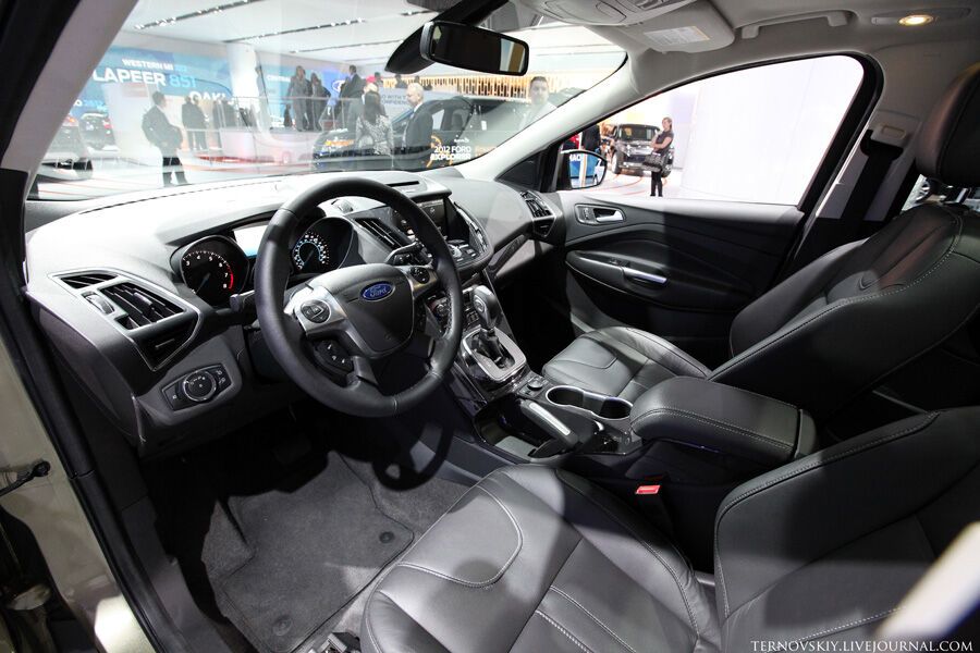 Ford разрезал свои автомобили напополам. Фото 