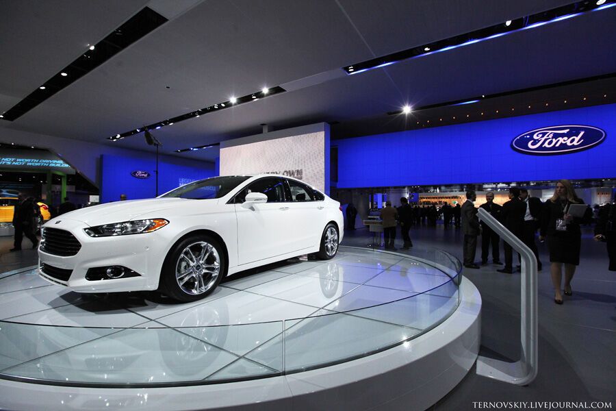 Ford разрезал свои автомобили напополам. Фото 