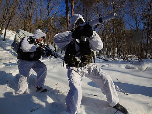 Зимняя закалка корейского спецназа
