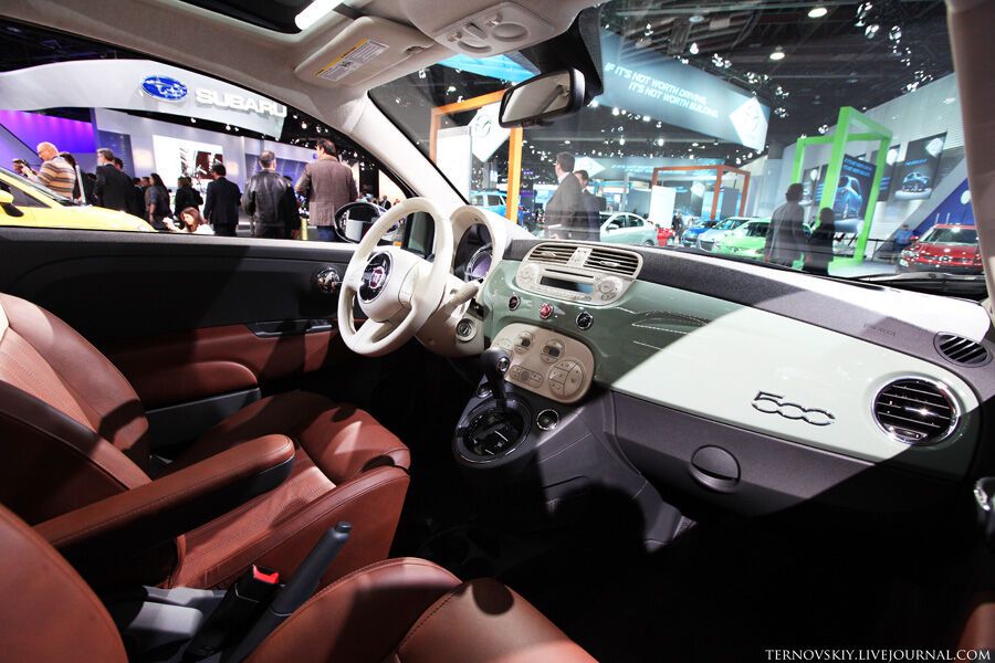 Появились фото самых красивых машин на автосалоне в США. Фото