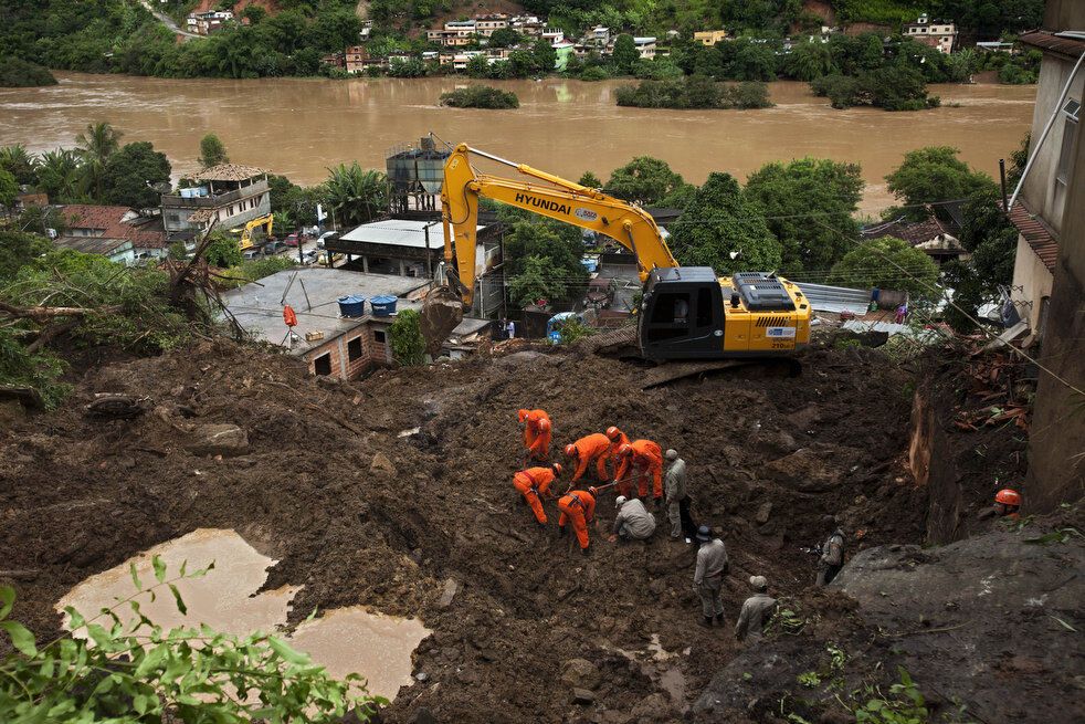 Разрушительный оползень в Бразилии