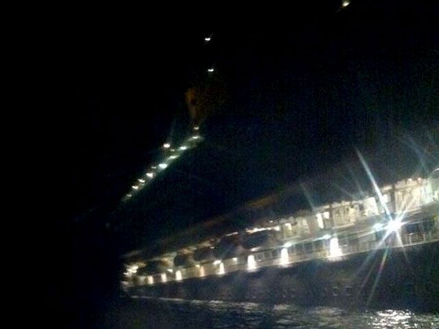 Капитан Costa Concordia: cкалы, в которую мы врезались, не было на карте