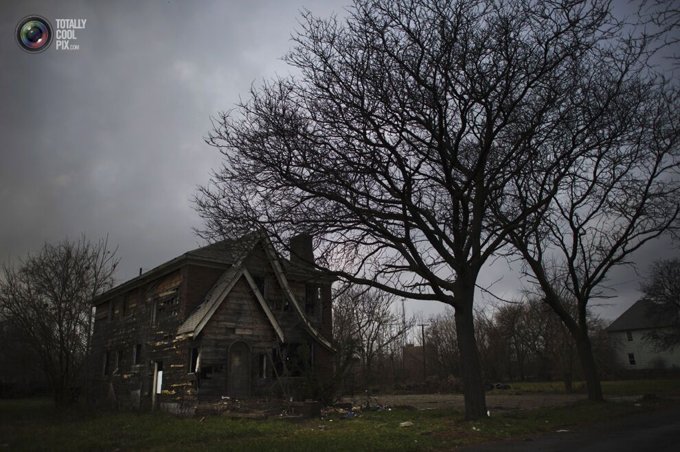 Детройт не працює