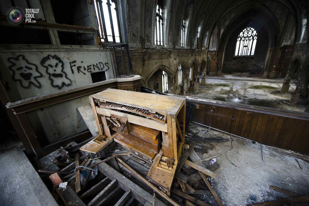 Детройт не працює